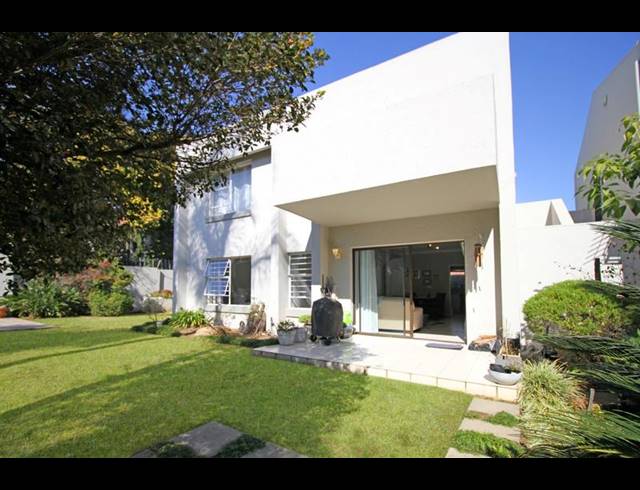 2 BEDROOM APARTMENT FOR SALE IN RIVONIA